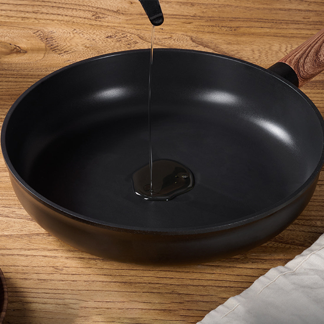 EcoFry™ – Healthy Non-Stick Deep Pan