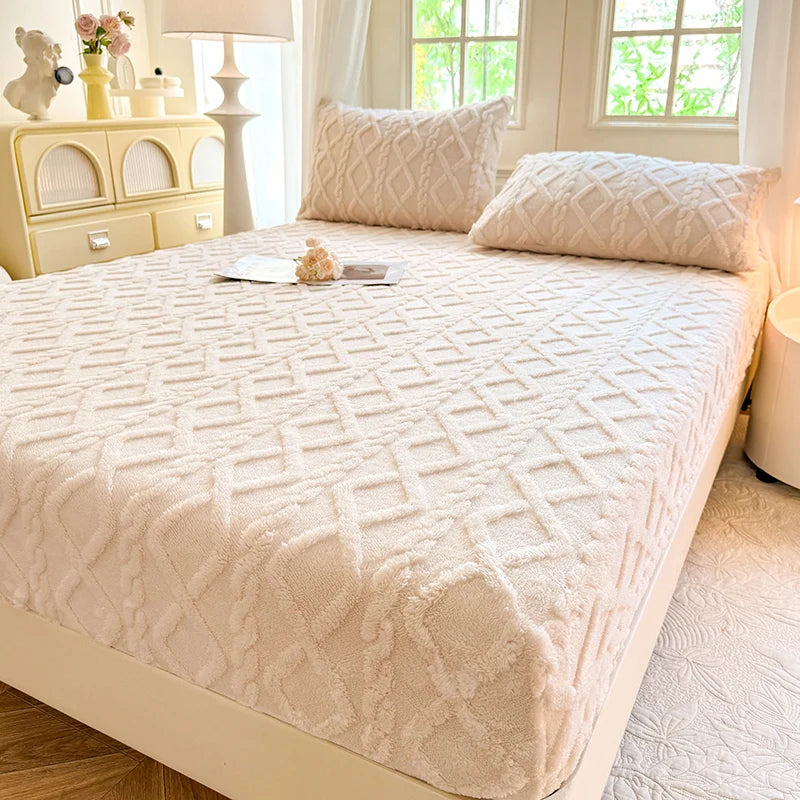 VeluDream™ – Luxury Milk Velvet Sheets